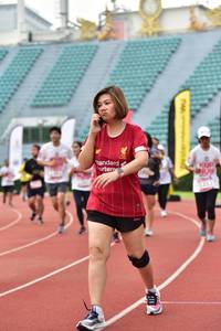 BIB: 353
                            <button type="button" onclick="openModal(6105862)" class="btn btn-primary btn-sm float-right btn-popup" data-toggle="modal" data-target=".modal-high-quality">
                        <i class="fas fa-shopping-cart"></i> Add to Cart
                    </button>
                                            <button type="button" onclick="isThisMe(6105862, true)" class="btn btn-success btn-sm float-right btn-popup btn-isme hidden" data-toggle="tooltip" data-placement="bottom" title="นี่คือรูปของคุณใช่ไหม คลิกที่นี่เพื่อเอาเข้าอัลบั้ม">
                        <i class="fas fa-plus"></i> Add to album
                    </button>
                    <button type="button" onclick="isThisMe(6105862, false)" class="btn btn-warning btn-sm float-right btn-popup btn-isnotme hidden">
                        <i class="fas fa-ban"></i> Remove from album
                    </button>