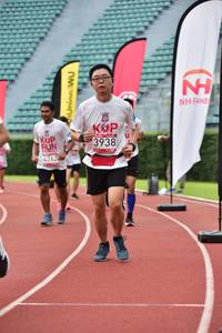 BIB: 3938, 4262
                            <button type="button" onclick="openModal(6105239)" class="btn btn-primary btn-sm float-right btn-popup" data-toggle="modal" data-target=".modal-high-quality">
                        <i class="fas fa-shopping-cart"></i> Add to Cart
                    </button>
                                            <button type="button" onclick="isThisMe(6105239, true)" class="btn btn-success btn-sm float-right btn-popup btn-isme hidden" data-toggle="tooltip" data-placement="bottom" title="นี่คือรูปของคุณใช่ไหม คลิกที่นี่เพื่อเอาเข้าอัลบั้ม">
                        <i class="fas fa-plus"></i> Add to album
                    </button>
                    <button type="button" onclick="isThisMe(6105239, false)" class="btn btn-warning btn-sm float-right btn-popup btn-isnotme hidden">
                        <i class="fas fa-ban"></i> Remove from album
                    </button>