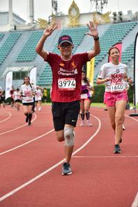 BIB: 1640, 3974
                            <button type="button" onclick="openModal(6105629)" class="btn btn-primary btn-sm float-right btn-popup" data-toggle="modal" data-target=".modal-high-quality">
                        <i class="fas fa-shopping-cart"></i> Add to Cart
                    </button>
                                            <button type="button" onclick="isThisMe(6105629, true)" class="btn btn-success btn-sm float-right btn-popup btn-isme hidden" data-toggle="tooltip" data-placement="bottom" title="นี่คือรูปของคุณใช่ไหม คลิกที่นี่เพื่อเอาเข้าอัลบั้ม">
                        <i class="fas fa-plus"></i> Add to album
                    </button>
                    <button type="button" onclick="isThisMe(6105629, false)" class="btn btn-warning btn-sm float-right btn-popup btn-isnotme hidden">
                        <i class="fas fa-ban"></i> Remove from album
                    </button>