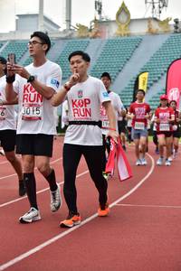 BIB: 3015, 196, 6558, 6559
                            <button type="button" onclick="openModal(6105219)" class="btn btn-primary btn-sm float-right btn-popup" data-toggle="modal" data-target=".modal-high-quality">
                        <i class="fas fa-shopping-cart"></i> Add to Cart
                    </button>
                                            <button type="button" onclick="isThisMe(6105219, true)" class="btn btn-success btn-sm float-right btn-popup btn-isme hidden" data-toggle="tooltip" data-placement="bottom" title="นี่คือรูปของคุณใช่ไหม คลิกที่นี่เพื่อเอาเข้าอัลบั้ม">
                        <i class="fas fa-plus"></i> Add to album
                    </button>
                    <button type="button" onclick="isThisMe(6105219, false)" class="btn btn-warning btn-sm float-right btn-popup btn-isnotme hidden">
                        <i class="fas fa-ban"></i> Remove from album
                    </button>