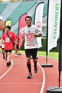 BIB: 1588, 915
                            <button type="button" onclick="openModal(6105310)" class="btn btn-primary btn-sm float-right btn-popup" data-toggle="modal" data-target=".modal-high-quality">
                        <i class="fas fa-shopping-cart"></i> Add to Cart
                    </button>
                                            <button type="button" onclick="isThisMe(6105310, true)" class="btn btn-success btn-sm float-right btn-popup btn-isme hidden" data-toggle="tooltip" data-placement="bottom" title="นี่คือรูปของคุณใช่ไหม คลิกที่นี่เพื่อเอาเข้าอัลบั้ม">
                        <i class="fas fa-plus"></i> Add to album
                    </button>
                    <button type="button" onclick="isThisMe(6105310, false)" class="btn btn-warning btn-sm float-right btn-popup btn-isnotme hidden">
                        <i class="fas fa-ban"></i> Remove from album
                    </button>