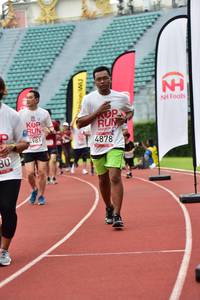 BIB: 1981, 4878
                            <button type="button" onclick="openModal(6105698)" class="btn btn-primary btn-sm float-right btn-popup" data-toggle="modal" data-target=".modal-high-quality">
                        <i class="fas fa-shopping-cart"></i> Add to Cart
                    </button>
                                            <button type="button" onclick="isThisMe(6105698, true)" class="btn btn-success btn-sm float-right btn-popup btn-isme hidden" data-toggle="tooltip" data-placement="bottom" title="นี่คือรูปของคุณใช่ไหม คลิกที่นี่เพื่อเอาเข้าอัลบั้ม">
                        <i class="fas fa-plus"></i> Add to album
                    </button>
                    <button type="button" onclick="isThisMe(6105698, false)" class="btn btn-warning btn-sm float-right btn-popup btn-isnotme hidden">
                        <i class="fas fa-ban"></i> Remove from album
                    </button>