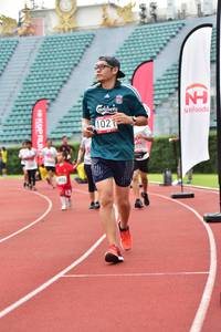 BIB: 102, 606
                            <button type="button" onclick="openModal(6105384)" class="btn btn-primary btn-sm float-right btn-popup" data-toggle="modal" data-target=".modal-high-quality">
                        <i class="fas fa-shopping-cart"></i> Add to Cart
                    </button>
                                            <button type="button" onclick="isThisMe(6105384, true)" class="btn btn-success btn-sm float-right btn-popup btn-isme hidden" data-toggle="tooltip" data-placement="bottom" title="นี่คือรูปของคุณใช่ไหม คลิกที่นี่เพื่อเอาเข้าอัลบั้ม">
                        <i class="fas fa-plus"></i> Add to album
                    </button>
                    <button type="button" onclick="isThisMe(6105384, false)" class="btn btn-warning btn-sm float-right btn-popup btn-isnotme hidden">
                        <i class="fas fa-ban"></i> Remove from album
                    </button>