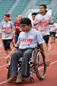 BIB: 2635, 201
                            <button type="button" onclick="openModal(6105927)" class="btn btn-primary btn-sm float-right btn-popup" data-toggle="modal" data-target=".modal-high-quality">
                        <i class="fas fa-shopping-cart"></i> Add to Cart
                    </button>
                                            <button type="button" onclick="isThisMe(6105927, true)" class="btn btn-success btn-sm float-right btn-popup btn-isme hidden" data-toggle="tooltip" data-placement="bottom" title="นี่คือรูปของคุณใช่ไหม คลิกที่นี่เพื่อเอาเข้าอัลบั้ม">
                        <i class="fas fa-plus"></i> Add to album
                    </button>
                    <button type="button" onclick="isThisMe(6105927, false)" class="btn btn-warning btn-sm float-right btn-popup btn-isnotme hidden">
                        <i class="fas fa-ban"></i> Remove from album
                    </button>