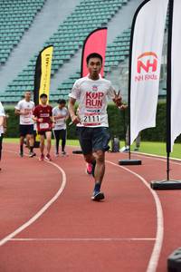 BIB: 2111, 950
                            <button type="button" onclick="openModal(6105263)" class="btn btn-primary btn-sm float-right btn-popup" data-toggle="modal" data-target=".modal-high-quality">
                        <i class="fas fa-shopping-cart"></i> Add to Cart
                    </button>
                                            <button type="button" onclick="isThisMe(6105263, true)" class="btn btn-success btn-sm float-right btn-popup btn-isme hidden" data-toggle="tooltip" data-placement="bottom" title="นี่คือรูปของคุณใช่ไหม คลิกที่นี่เพื่อเอาเข้าอัลบั้ม">
                        <i class="fas fa-plus"></i> Add to album
                    </button>
                    <button type="button" onclick="isThisMe(6105263, false)" class="btn btn-warning btn-sm float-right btn-popup btn-isnotme hidden">
                        <i class="fas fa-ban"></i> Remove from album
                    </button>