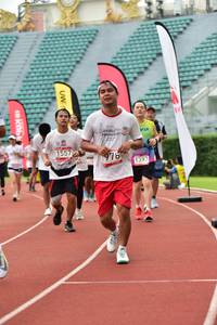 BIB: 1557, 978, 1393
                            <button type="button" onclick="openModal(6106134)" class="btn btn-primary btn-sm float-right btn-popup" data-toggle="modal" data-target=".modal-high-quality">
                        <i class="fas fa-shopping-cart"></i> Add to Cart
                    </button>
                                            <button type="button" onclick="isThisMe(6106134, true)" class="btn btn-success btn-sm float-right btn-popup btn-isme hidden" data-toggle="tooltip" data-placement="bottom" title="นี่คือรูปของคุณใช่ไหม คลิกที่นี่เพื่อเอาเข้าอัลบั้ม">
                        <i class="fas fa-plus"></i> Add to album
                    </button>
                    <button type="button" onclick="isThisMe(6106134, false)" class="btn btn-warning btn-sm float-right btn-popup btn-isnotme hidden">
                        <i class="fas fa-ban"></i> Remove from album
                    </button>