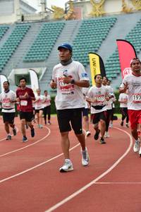 BIB: 197, 1557
                            <button type="button" onclick="openModal(6106133)" class="btn btn-primary btn-sm float-right btn-popup" data-toggle="modal" data-target=".modal-high-quality">
                        <i class="fas fa-shopping-cart"></i> Add to Cart
                    </button>
                                            <button type="button" onclick="isThisMe(6106133, true)" class="btn btn-success btn-sm float-right btn-popup btn-isme hidden" data-toggle="tooltip" data-placement="bottom" title="นี่คือรูปของคุณใช่ไหม คลิกที่นี่เพื่อเอาเข้าอัลบั้ม">
                        <i class="fas fa-plus"></i> Add to album
                    </button>
                    <button type="button" onclick="isThisMe(6106133, false)" class="btn btn-warning btn-sm float-right btn-popup btn-isnotme hidden">
                        <i class="fas fa-ban"></i> Remove from album
                    </button>