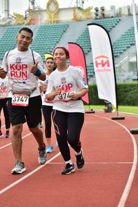 BIB: 3747, 374
                            <button type="button" onclick="openModal(6106146)" class="btn btn-primary btn-sm float-right btn-popup" data-toggle="modal" data-target=".modal-high-quality">
                        <i class="fas fa-shopping-cart"></i> Add to Cart
                    </button>
                                            <button type="button" onclick="isThisMe(6106146, true)" class="btn btn-success btn-sm float-right btn-popup btn-isme hidden" data-toggle="tooltip" data-placement="bottom" title="นี่คือรูปของคุณใช่ไหม คลิกที่นี่เพื่อเอาเข้าอัลบั้ม">
                        <i class="fas fa-plus"></i> Add to album
                    </button>
                    <button type="button" onclick="isThisMe(6106146, false)" class="btn btn-warning btn-sm float-right btn-popup btn-isnotme hidden">
                        <i class="fas fa-ban"></i> Remove from album
                    </button>