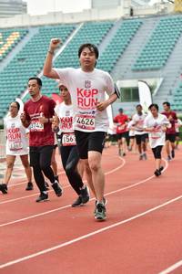 BIB: 4626, 3743, 1368, 156
                            <button type="button" onclick="openModal(6106126)" class="btn btn-primary btn-sm float-right btn-popup" data-toggle="modal" data-target=".modal-high-quality">
                        <i class="fas fa-shopping-cart"></i> Add to Cart
                    </button>
                                            <button type="button" onclick="isThisMe(6106126, true)" class="btn btn-success btn-sm float-right btn-popup btn-isme hidden" data-toggle="tooltip" data-placement="bottom" title="นี่คือรูปของคุณใช่ไหม คลิกที่นี่เพื่อเอาเข้าอัลบั้ม">
                        <i class="fas fa-plus"></i> Add to album
                    </button>
                    <button type="button" onclick="isThisMe(6106126, false)" class="btn btn-warning btn-sm float-right btn-popup btn-isnotme hidden">
                        <i class="fas fa-ban"></i> Remove from album
                    </button>