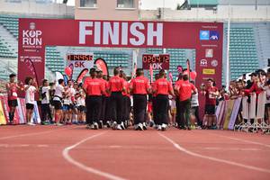 BIB: 2019, 14458, 0204
                            <button type="button" onclick="openModal(6107682)" class="btn btn-primary btn-sm float-right btn-popup" data-toggle="modal" data-target=".modal-high-quality">
                        <i class="fas fa-shopping-cart"></i> Add to Cart
                    </button>
                                            <button type="button" onclick="isThisMe(6107682, true)" class="btn btn-success btn-sm float-right btn-popup btn-isme hidden" data-toggle="tooltip" data-placement="bottom" title="นี่คือรูปของคุณใช่ไหม คลิกที่นี่เพื่อเอาเข้าอัลบั้ม">
                        <i class="fas fa-plus"></i> Add to album
                    </button>
                    <button type="button" onclick="isThisMe(6107682, false)" class="btn btn-warning btn-sm float-right btn-popup btn-isnotme hidden">
                        <i class="fas fa-ban"></i> Remove from album
                    </button>