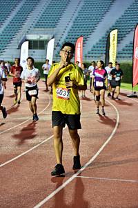 BIB: 4037
                            <button type="button" onclick="openModal(6083931)" class="btn btn-primary btn-sm float-right btn-popup" data-toggle="modal" data-target=".modal-high-quality">
                        <i class="fas fa-shopping-cart"></i> Add to Cart
                    </button>
                                            <button type="button" onclick="isThisMe(6083931, true)" class="btn btn-success btn-sm float-right btn-popup btn-isme hidden" data-toggle="tooltip" data-placement="bottom" title="นี่คือรูปของคุณใช่ไหม คลิกที่นี่เพื่อเอาเข้าอัลบั้ม">
                        <i class="fas fa-plus"></i> Add to album
                    </button>
                    <button type="button" onclick="isThisMe(6083931, false)" class="btn btn-warning btn-sm float-right btn-popup btn-isnotme hidden">
                        <i class="fas fa-ban"></i> Remove from album
                    </button>