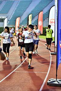 BIB: 8561, 2076, 7472
                            <button type="button" onclick="openModal(6078229)" class="btn btn-primary btn-sm float-right btn-popup" data-toggle="modal" data-target=".modal-high-quality">
                        <i class="fas fa-shopping-cart"></i> Add to Cart
                    </button>
                                            <button type="button" onclick="isThisMe(6078229, true)" class="btn btn-success btn-sm float-right btn-popup btn-isme hidden" data-toggle="tooltip" data-placement="bottom" title="นี่คือรูปของคุณใช่ไหม คลิกที่นี่เพื่อเอาเข้าอัลบั้ม">
                        <i class="fas fa-plus"></i> Add to album
                    </button>
                    <button type="button" onclick="isThisMe(6078229, false)" class="btn btn-warning btn-sm float-right btn-popup btn-isnotme hidden">
                        <i class="fas fa-ban"></i> Remove from album
                    </button>