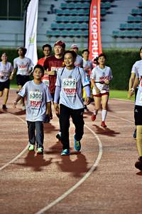 BIB: 6299, 6300
                            <button type="button" onclick="openModal(6077993)" class="btn btn-primary btn-sm float-right btn-popup" data-toggle="modal" data-target=".modal-high-quality">
                        <i class="fas fa-shopping-cart"></i> Add to Cart
                    </button>
                                            <button type="button" onclick="isThisMe(6077993, true)" class="btn btn-success btn-sm float-right btn-popup btn-isme hidden" data-toggle="tooltip" data-placement="bottom" title="นี่คือรูปของคุณใช่ไหม คลิกที่นี่เพื่อเอาเข้าอัลบั้ม">
                        <i class="fas fa-plus"></i> Add to album
                    </button>
                    <button type="button" onclick="isThisMe(6077993, false)" class="btn btn-warning btn-sm float-right btn-popup btn-isnotme hidden">
                        <i class="fas fa-ban"></i> Remove from album
                    </button>