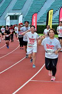 BIB: 4816, 2425, 8803
                            <button type="button" onclick="openModal(6078737)" class="btn btn-primary btn-sm float-right btn-popup" data-toggle="modal" data-target=".modal-high-quality">
                        <i class="fas fa-shopping-cart"></i> Add to Cart
                    </button>
                                            <button type="button" onclick="isThisMe(6078737, true)" class="btn btn-success btn-sm float-right btn-popup btn-isme hidden" data-toggle="tooltip" data-placement="bottom" title="นี่คือรูปของคุณใช่ไหม คลิกที่นี่เพื่อเอาเข้าอัลบั้ม">
                        <i class="fas fa-plus"></i> Add to album
                    </button>
                    <button type="button" onclick="isThisMe(6078737, false)" class="btn btn-warning btn-sm float-right btn-popup btn-isnotme hidden">
                        <i class="fas fa-ban"></i> Remove from album
                    </button>