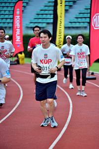 BIB: 015
                            <button type="button" onclick="openModal(6078586)" class="btn btn-primary btn-sm float-right btn-popup" data-toggle="modal" data-target=".modal-high-quality">
                        <i class="fas fa-shopping-cart"></i> Add to Cart
                    </button>
                                            <button type="button" onclick="isThisMe(6078586, true)" class="btn btn-success btn-sm float-right btn-popup btn-isme hidden" data-toggle="tooltip" data-placement="bottom" title="นี่คือรูปของคุณใช่ไหม คลิกที่นี่เพื่อเอาเข้าอัลบั้ม">
                        <i class="fas fa-plus"></i> Add to album
                    </button>
                    <button type="button" onclick="isThisMe(6078586, false)" class="btn btn-warning btn-sm float-right btn-popup btn-isnotme hidden">
                        <i class="fas fa-ban"></i> Remove from album
                    </button>