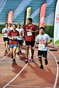 BIB: 7283, 6621
                            <button type="button" onclick="openModal(6078258)" class="btn btn-primary btn-sm float-right btn-popup" data-toggle="modal" data-target=".modal-high-quality">
                        <i class="fas fa-shopping-cart"></i> Add to Cart
                    </button>
                                            <button type="button" onclick="isThisMe(6078258, true)" class="btn btn-success btn-sm float-right btn-popup btn-isme hidden" data-toggle="tooltip" data-placement="bottom" title="นี่คือรูปของคุณใช่ไหม คลิกที่นี่เพื่อเอาเข้าอัลบั้ม">
                        <i class="fas fa-plus"></i> Add to album
                    </button>
                    <button type="button" onclick="isThisMe(6078258, false)" class="btn btn-warning btn-sm float-right btn-popup btn-isnotme hidden">
                        <i class="fas fa-ban"></i> Remove from album
                    </button>