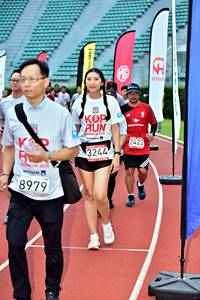 BIB: 201, 2422, 3244, 8979
                            <button type="button" onclick="openModal(6078693)" class="btn btn-primary btn-sm float-right btn-popup" data-toggle="modal" data-target=".modal-high-quality">
                        <i class="fas fa-shopping-cart"></i> Add to Cart
                    </button>
                                            <button type="button" onclick="isThisMe(6078693, true)" class="btn btn-success btn-sm float-right btn-popup btn-isme hidden" data-toggle="tooltip" data-placement="bottom" title="นี่คือรูปของคุณใช่ไหม คลิกที่นี่เพื่อเอาเข้าอัลบั้ม">
                        <i class="fas fa-plus"></i> Add to album
                    </button>
                    <button type="button" onclick="isThisMe(6078693, false)" class="btn btn-warning btn-sm float-right btn-popup btn-isnotme hidden">
                        <i class="fas fa-ban"></i> Remove from album
                    </button>