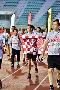 BIB: 8450, 6299
                            <button type="button" onclick="openModal(6078028)" class="btn btn-primary btn-sm float-right btn-popup" data-toggle="modal" data-target=".modal-high-quality">
                        <i class="fas fa-shopping-cart"></i> Add to Cart
                    </button>
                                            <button type="button" onclick="isThisMe(6078028, true)" class="btn btn-success btn-sm float-right btn-popup btn-isme hidden" data-toggle="tooltip" data-placement="bottom" title="นี่คือรูปของคุณใช่ไหม คลิกที่นี่เพื่อเอาเข้าอัลบั้ม">
                        <i class="fas fa-plus"></i> Add to album
                    </button>
                    <button type="button" onclick="isThisMe(6078028, false)" class="btn btn-warning btn-sm float-right btn-popup btn-isnotme hidden">
                        <i class="fas fa-ban"></i> Remove from album
                    </button>