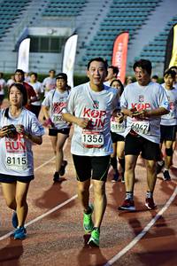 BIB: 752, 8199, 6047, 209, 1356, 8115
                            <button type="button" onclick="openModal(6078218)" class="btn btn-primary btn-sm float-right btn-popup" data-toggle="modal" data-target=".modal-high-quality">
                        <i class="fas fa-shopping-cart"></i> Add to Cart
                    </button>
                                            <button type="button" onclick="isThisMe(6078218, true)" class="btn btn-success btn-sm float-right btn-popup btn-isme hidden" data-toggle="tooltip" data-placement="bottom" title="นี่คือรูปของคุณใช่ไหม คลิกที่นี่เพื่อเอาเข้าอัลบั้ม">
                        <i class="fas fa-plus"></i> Add to album
                    </button>
                    <button type="button" onclick="isThisMe(6078218, false)" class="btn btn-warning btn-sm float-right btn-popup btn-isnotme hidden">
                        <i class="fas fa-ban"></i> Remove from album
                    </button>