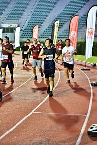 BIB: 4206, 190, 569
                            <button type="button" onclick="openModal(6077818)" class="btn btn-primary btn-sm float-right btn-popup" data-toggle="modal" data-target=".modal-high-quality">
                        <i class="fas fa-shopping-cart"></i> Add to Cart
                    </button>
                                            <button type="button" onclick="isThisMe(6077818, true)" class="btn btn-success btn-sm float-right btn-popup btn-isme hidden" data-toggle="tooltip" data-placement="bottom" title="นี่คือรูปของคุณใช่ไหม คลิกที่นี่เพื่อเอาเข้าอัลบั้ม">
                        <i class="fas fa-plus"></i> Add to album
                    </button>
                    <button type="button" onclick="isThisMe(6077818, false)" class="btn btn-warning btn-sm float-right btn-popup btn-isnotme hidden">
                        <i class="fas fa-ban"></i> Remove from album
                    </button>