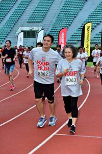 BIB: 6728, 8882, 9063
                            <button type="button" onclick="openModal(6078735)" class="btn btn-primary btn-sm float-right btn-popup" data-toggle="modal" data-target=".modal-high-quality">
                        <i class="fas fa-shopping-cart"></i> Add to Cart
                    </button>
                                            <button type="button" onclick="isThisMe(6078735, true)" class="btn btn-success btn-sm float-right btn-popup btn-isme hidden" data-toggle="tooltip" data-placement="bottom" title="นี่คือรูปของคุณใช่ไหม คลิกที่นี่เพื่อเอาเข้าอัลบั้ม">
                        <i class="fas fa-plus"></i> Add to album
                    </button>
                    <button type="button" onclick="isThisMe(6078735, false)" class="btn btn-warning btn-sm float-right btn-popup btn-isnotme hidden">
                        <i class="fas fa-ban"></i> Remove from album
                    </button>