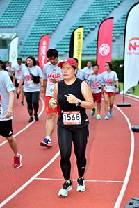 BIB: 1568
                            <button type="button" onclick="openModal(6078719)" class="btn btn-primary btn-sm float-right btn-popup" data-toggle="modal" data-target=".modal-high-quality">
                        <i class="fas fa-shopping-cart"></i> Add to Cart
                    </button>
                                            <button type="button" onclick="isThisMe(6078719, true)" class="btn btn-success btn-sm float-right btn-popup btn-isme hidden" data-toggle="tooltip" data-placement="bottom" title="นี่คือรูปของคุณใช่ไหม คลิกที่นี่เพื่อเอาเข้าอัลบั้ม">
                        <i class="fas fa-plus"></i> Add to album
                    </button>
                    <button type="button" onclick="isThisMe(6078719, false)" class="btn btn-warning btn-sm float-right btn-popup btn-isnotme hidden">
                        <i class="fas fa-ban"></i> Remove from album
                    </button>