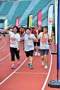 BIB: 7818, 4924, 7754
                            <button type="button" onclick="openModal(6078705)" class="btn btn-primary btn-sm float-right btn-popup" data-toggle="modal" data-target=".modal-high-quality">
                        <i class="fas fa-shopping-cart"></i> Add to Cart
                    </button>
                                            <button type="button" onclick="isThisMe(6078705, true)" class="btn btn-success btn-sm float-right btn-popup btn-isme hidden" data-toggle="tooltip" data-placement="bottom" title="นี่คือรูปของคุณใช่ไหม คลิกที่นี่เพื่อเอาเข้าอัลบั้ม">
                        <i class="fas fa-plus"></i> Add to album
                    </button>
                    <button type="button" onclick="isThisMe(6078705, false)" class="btn btn-warning btn-sm float-right btn-popup btn-isnotme hidden">
                        <i class="fas fa-ban"></i> Remove from album
                    </button>