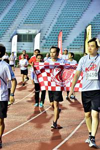 BIB: 8450
                            <button type="button" onclick="openModal(6078007)" class="btn btn-primary btn-sm float-right btn-popup" data-toggle="modal" data-target=".modal-high-quality">
                        <i class="fas fa-shopping-cart"></i> Add to Cart
                    </button>
                                            <button type="button" onclick="isThisMe(6078007, true)" class="btn btn-success btn-sm float-right btn-popup btn-isme hidden" data-toggle="tooltip" data-placement="bottom" title="นี่คือรูปของคุณใช่ไหม คลิกที่นี่เพื่อเอาเข้าอัลบั้ม">
                        <i class="fas fa-plus"></i> Add to album
                    </button>
                    <button type="button" onclick="isThisMe(6078007, false)" class="btn btn-warning btn-sm float-right btn-popup btn-isnotme hidden">
                        <i class="fas fa-ban"></i> Remove from album
                    </button>