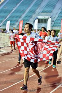 BIB: 
                            <button type="button" onclick="openModal(6078015)" class="btn btn-primary btn-sm float-right btn-popup" data-toggle="modal" data-target=".modal-high-quality">
                        <i class="fas fa-shopping-cart"></i> Add to Cart
                    </button>
                                            <button type="button" onclick="isThisMe(6078015, true)" class="btn btn-success btn-sm float-right btn-popup btn-isme hidden" data-toggle="tooltip" data-placement="bottom" title="นี่คือรูปของคุณใช่ไหม คลิกที่นี่เพื่อเอาเข้าอัลบั้ม">
                        <i class="fas fa-plus"></i> Add to album
                    </button>
                    <button type="button" onclick="isThisMe(6078015, false)" class="btn btn-warning btn-sm float-right btn-popup btn-isnotme hidden">
                        <i class="fas fa-ban"></i> Remove from album
                    </button>