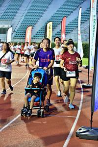 BIB: 8787, 6471
                            <button type="button" onclick="openModal(6078113)" class="btn btn-primary btn-sm float-right btn-popup" data-toggle="modal" data-target=".modal-high-quality">
                        <i class="fas fa-shopping-cart"></i> Add to Cart
                    </button>
                                            <button type="button" onclick="isThisMe(6078113, true)" class="btn btn-success btn-sm float-right btn-popup btn-isme hidden" data-toggle="tooltip" data-placement="bottom" title="นี่คือรูปของคุณใช่ไหม คลิกที่นี่เพื่อเอาเข้าอัลบั้ม">
                        <i class="fas fa-plus"></i> Add to album
                    </button>
                    <button type="button" onclick="isThisMe(6078113, false)" class="btn btn-warning btn-sm float-right btn-popup btn-isnotme hidden">
                        <i class="fas fa-ban"></i> Remove from album
                    </button>