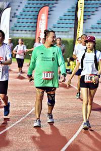 BIB: 1010
                            <button type="button" onclick="openModal(6078055)" class="btn btn-primary btn-sm float-right btn-popup" data-toggle="modal" data-target=".modal-high-quality">
                        <i class="fas fa-shopping-cart"></i> Add to Cart
                    </button>
                                            <button type="button" onclick="isThisMe(6078055, true)" class="btn btn-success btn-sm float-right btn-popup btn-isme hidden" data-toggle="tooltip" data-placement="bottom" title="นี่คือรูปของคุณใช่ไหม คลิกที่นี่เพื่อเอาเข้าอัลบั้ม">
                        <i class="fas fa-plus"></i> Add to album
                    </button>
                    <button type="button" onclick="isThisMe(6078055, false)" class="btn btn-warning btn-sm float-right btn-popup btn-isnotme hidden">
                        <i class="fas fa-ban"></i> Remove from album
                    </button>