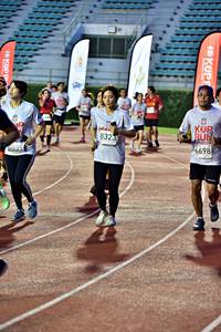 BIB: 8323, 6698, 6035
                            <button type="button" onclick="openModal(6078135)" class="btn btn-primary btn-sm float-right btn-popup" data-toggle="modal" data-target=".modal-high-quality">
                        <i class="fas fa-shopping-cart"></i> Add to Cart
                    </button>
                                            <button type="button" onclick="isThisMe(6078135, true)" class="btn btn-success btn-sm float-right btn-popup btn-isme hidden" data-toggle="tooltip" data-placement="bottom" title="นี่คือรูปของคุณใช่ไหม คลิกที่นี่เพื่อเอาเข้าอัลบั้ม">
                        <i class="fas fa-plus"></i> Add to album
                    </button>
                    <button type="button" onclick="isThisMe(6078135, false)" class="btn btn-warning btn-sm float-right btn-popup btn-isnotme hidden">
                        <i class="fas fa-ban"></i> Remove from album
                    </button>