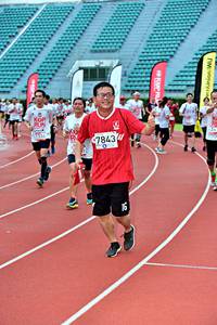 BIB: 336, 7843
                            <button type="button" onclick="openModal(6078725)" class="btn btn-primary btn-sm float-right btn-popup" data-toggle="modal" data-target=".modal-high-quality">
                        <i class="fas fa-shopping-cart"></i> Add to Cart
                    </button>
                                            <button type="button" onclick="isThisMe(6078725, true)" class="btn btn-success btn-sm float-right btn-popup btn-isme hidden" data-toggle="tooltip" data-placement="bottom" title="นี่คือรูปของคุณใช่ไหม คลิกที่นี่เพื่อเอาเข้าอัลบั้ม">
                        <i class="fas fa-plus"></i> Add to album
                    </button>
                    <button type="button" onclick="isThisMe(6078725, false)" class="btn btn-warning btn-sm float-right btn-popup btn-isnotme hidden">
                        <i class="fas fa-ban"></i> Remove from album
                    </button>