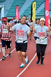 BIB: 7943, 6767, 2019, 7966
                            <button type="button" onclick="openModal(6078618)" class="btn btn-primary btn-sm float-right btn-popup" data-toggle="modal" data-target=".modal-high-quality">
                        <i class="fas fa-shopping-cart"></i> Add to Cart
                    </button>
                                            <button type="button" onclick="isThisMe(6078618, true)" class="btn btn-success btn-sm float-right btn-popup btn-isme hidden" data-toggle="tooltip" data-placement="bottom" title="นี่คือรูปของคุณใช่ไหม คลิกที่นี่เพื่อเอาเข้าอัลบั้ม">
                        <i class="fas fa-plus"></i> Add to album
                    </button>
                    <button type="button" onclick="isThisMe(6078618, false)" class="btn btn-warning btn-sm float-right btn-popup btn-isnotme hidden">
                        <i class="fas fa-ban"></i> Remove from album
                    </button>