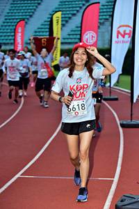 BIB: 6618
                            <button type="button" onclick="openModal(6078480)" class="btn btn-primary btn-sm float-right btn-popup" data-toggle="modal" data-target=".modal-high-quality">
                        <i class="fas fa-shopping-cart"></i> Add to Cart
                    </button>
                                            <button type="button" onclick="isThisMe(6078480, true)" class="btn btn-success btn-sm float-right btn-popup btn-isme hidden" data-toggle="tooltip" data-placement="bottom" title="นี่คือรูปของคุณใช่ไหม คลิกที่นี่เพื่อเอาเข้าอัลบั้ม">
                        <i class="fas fa-plus"></i> Add to album
                    </button>
                    <button type="button" onclick="isThisMe(6078480, false)" class="btn btn-warning btn-sm float-right btn-popup btn-isnotme hidden">
                        <i class="fas fa-ban"></i> Remove from album
                    </button>