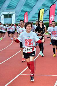 BIB: 3176, 2573, 7862
                            <button type="button" onclick="openModal(6078670)" class="btn btn-primary btn-sm float-right btn-popup" data-toggle="modal" data-target=".modal-high-quality">
                        <i class="fas fa-shopping-cart"></i> Add to Cart
                    </button>
                                            <button type="button" onclick="isThisMe(6078670, true)" class="btn btn-success btn-sm float-right btn-popup btn-isme hidden" data-toggle="tooltip" data-placement="bottom" title="นี่คือรูปของคุณใช่ไหม คลิกที่นี่เพื่อเอาเข้าอัลบั้ม">
                        <i class="fas fa-plus"></i> Add to album
                    </button>
                    <button type="button" onclick="isThisMe(6078670, false)" class="btn btn-warning btn-sm float-right btn-popup btn-isnotme hidden">
                        <i class="fas fa-ban"></i> Remove from album
                    </button>