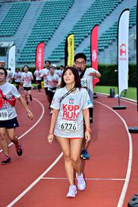 BIB: 254, 918, 6776
                            <button type="button" onclick="openModal(6078536)" class="btn btn-primary btn-sm float-right btn-popup" data-toggle="modal" data-target=".modal-high-quality">
                        <i class="fas fa-shopping-cart"></i> Add to Cart
                    </button>
                                            <button type="button" onclick="isThisMe(6078536, true)" class="btn btn-success btn-sm float-right btn-popup btn-isme hidden" data-toggle="tooltip" data-placement="bottom" title="นี่คือรูปของคุณใช่ไหม คลิกที่นี่เพื่อเอาเข้าอัลบั้ม">
                        <i class="fas fa-plus"></i> Add to album
                    </button>
                    <button type="button" onclick="isThisMe(6078536, false)" class="btn btn-warning btn-sm float-right btn-popup btn-isnotme hidden">
                        <i class="fas fa-ban"></i> Remove from album
                    </button>