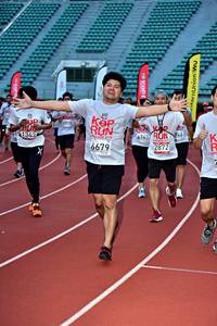 BIB: 818, 1343, 4147, 2013, 6679, 2872
                            <button type="button" onclick="openModal(6078448)" class="btn btn-primary btn-sm float-right btn-popup" data-toggle="modal" data-target=".modal-high-quality">
                        <i class="fas fa-shopping-cart"></i> Add to Cart
                    </button>
                                            <button type="button" onclick="isThisMe(6078448, true)" class="btn btn-success btn-sm float-right btn-popup btn-isme hidden" data-toggle="tooltip" data-placement="bottom" title="นี่คือรูปของคุณใช่ไหม คลิกที่นี่เพื่อเอาเข้าอัลบั้ม">
                        <i class="fas fa-plus"></i> Add to album
                    </button>
                    <button type="button" onclick="isThisMe(6078448, false)" class="btn btn-warning btn-sm float-right btn-popup btn-isnotme hidden">
                        <i class="fas fa-ban"></i> Remove from album
                    </button>