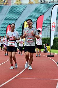 BIB: 4440, 2056, 4439
                            <button type="button" onclick="openModal(6099636)" class="btn btn-primary btn-sm float-right btn-popup" data-toggle="modal" data-target=".modal-high-quality">
                        <i class="fas fa-shopping-cart"></i> Add to Cart
                    </button>
                                            <button type="button" onclick="isThisMe(6099636, true)" class="btn btn-success btn-sm float-right btn-popup btn-isme hidden" data-toggle="tooltip" data-placement="bottom" title="นี่คือรูปของคุณใช่ไหม คลิกที่นี่เพื่อเอาเข้าอัลบั้ม">
                        <i class="fas fa-plus"></i> Add to album
                    </button>
                    <button type="button" onclick="isThisMe(6099636, false)" class="btn btn-warning btn-sm float-right btn-popup btn-isnotme hidden">
                        <i class="fas fa-ban"></i> Remove from album
                    </button>