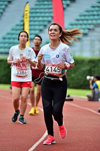 BIB: 3386, 4145
                            <button type="button" onclick="openModal(6099623)" class="btn btn-primary btn-sm float-right btn-popup" data-toggle="modal" data-target=".modal-high-quality">
                        <i class="fas fa-shopping-cart"></i> Add to Cart
                    </button>
                                            <button type="button" onclick="isThisMe(6099623, true)" class="btn btn-success btn-sm float-right btn-popup btn-isme hidden" data-toggle="tooltip" data-placement="bottom" title="นี่คือรูปของคุณใช่ไหม คลิกที่นี่เพื่อเอาเข้าอัลบั้ม">
                        <i class="fas fa-plus"></i> Add to album
                    </button>
                    <button type="button" onclick="isThisMe(6099623, false)" class="btn btn-warning btn-sm float-right btn-popup btn-isnotme hidden">
                        <i class="fas fa-ban"></i> Remove from album
                    </button>