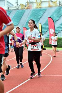 BIB: 2141
                            <button type="button" onclick="openModal(6099727)" class="btn btn-primary btn-sm float-right btn-popup" data-toggle="modal" data-target=".modal-high-quality">
                        <i class="fas fa-shopping-cart"></i> Add to Cart
                    </button>
                                            <button type="button" onclick="isThisMe(6099727, true)" class="btn btn-success btn-sm float-right btn-popup btn-isme hidden" data-toggle="tooltip" data-placement="bottom" title="นี่คือรูปของคุณใช่ไหม คลิกที่นี่เพื่อเอาเข้าอัลบั้ม">
                        <i class="fas fa-plus"></i> Add to album
                    </button>
                    <button type="button" onclick="isThisMe(6099727, false)" class="btn btn-warning btn-sm float-right btn-popup btn-isnotme hidden">
                        <i class="fas fa-ban"></i> Remove from album
                    </button>