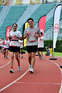 BIB: 4440, 4439
                            <button type="button" onclick="openModal(6099523)" class="btn btn-primary btn-sm float-right btn-popup" data-toggle="modal" data-target=".modal-high-quality">
                        <i class="fas fa-shopping-cart"></i> Add to Cart
                    </button>
                                            <button type="button" onclick="isThisMe(6099523, true)" class="btn btn-success btn-sm float-right btn-popup btn-isme hidden" data-toggle="tooltip" data-placement="bottom" title="นี่คือรูปของคุณใช่ไหม คลิกที่นี่เพื่อเอาเข้าอัลบั้ม">
                        <i class="fas fa-plus"></i> Add to album
                    </button>
                    <button type="button" onclick="isThisMe(6099523, false)" class="btn btn-warning btn-sm float-right btn-popup btn-isnotme hidden">
                        <i class="fas fa-ban"></i> Remove from album
                    </button>