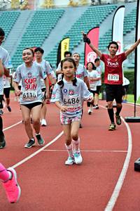 BIB: 1878, 6115, 6486
                            <button type="button" onclick="openModal(6098836)" class="btn btn-primary btn-sm float-right btn-popup" data-toggle="modal" data-target=".modal-high-quality">
                        <i class="fas fa-shopping-cart"></i> Add to Cart
                    </button>
                                            <button type="button" onclick="isThisMe(6098836, true)" class="btn btn-success btn-sm float-right btn-popup btn-isme hidden" data-toggle="tooltip" data-placement="bottom" title="นี่คือรูปของคุณใช่ไหม คลิกที่นี่เพื่อเอาเข้าอัลบั้ม">
                        <i class="fas fa-plus"></i> Add to album
                    </button>
                    <button type="button" onclick="isThisMe(6098836, false)" class="btn btn-warning btn-sm float-right btn-popup btn-isnotme hidden">
                        <i class="fas fa-ban"></i> Remove from album
                    </button>