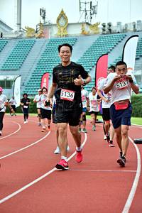 BIB: 5137, 5136
                            <button type="button" onclick="openModal(6099368)" class="btn btn-primary btn-sm float-right btn-popup" data-toggle="modal" data-target=".modal-high-quality">
                        <i class="fas fa-shopping-cart"></i> Add to Cart
                    </button>
                                            <button type="button" onclick="isThisMe(6099368, true)" class="btn btn-success btn-sm float-right btn-popup btn-isme hidden" data-toggle="tooltip" data-placement="bottom" title="นี่คือรูปของคุณใช่ไหม คลิกที่นี่เพื่อเอาเข้าอัลบั้ม">
                        <i class="fas fa-plus"></i> Add to album
                    </button>
                    <button type="button" onclick="isThisMe(6099368, false)" class="btn btn-warning btn-sm float-right btn-popup btn-isnotme hidden">
                        <i class="fas fa-ban"></i> Remove from album
                    </button>