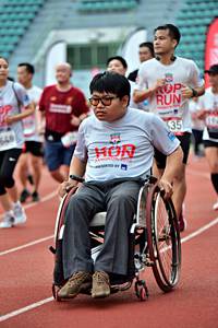 BIB: 648, 209
                            <button type="button" onclick="openModal(6099547)" class="btn btn-primary btn-sm float-right btn-popup" data-toggle="modal" data-target=".modal-high-quality">
                        <i class="fas fa-shopping-cart"></i> Add to Cart
                    </button>
                                            <button type="button" onclick="isThisMe(6099547, true)" class="btn btn-success btn-sm float-right btn-popup btn-isme hidden" data-toggle="tooltip" data-placement="bottom" title="นี่คือรูปของคุณใช่ไหม คลิกที่นี่เพื่อเอาเข้าอัลบั้ม">
                        <i class="fas fa-plus"></i> Add to album
                    </button>
                    <button type="button" onclick="isThisMe(6099547, false)" class="btn btn-warning btn-sm float-right btn-popup btn-isnotme hidden">
                        <i class="fas fa-ban"></i> Remove from album
                    </button>