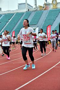 BIB: 4853, 4818, 1095
                            <button type="button" onclick="openModal(6099137)" class="btn btn-primary btn-sm float-right btn-popup" data-toggle="modal" data-target=".modal-high-quality">
                        <i class="fas fa-shopping-cart"></i> Add to Cart
                    </button>
                                            <button type="button" onclick="isThisMe(6099137, true)" class="btn btn-success btn-sm float-right btn-popup btn-isme hidden" data-toggle="tooltip" data-placement="bottom" title="นี่คือรูปของคุณใช่ไหม คลิกที่นี่เพื่อเอาเข้าอัลบั้ม">
                        <i class="fas fa-plus"></i> Add to album
                    </button>
                    <button type="button" onclick="isThisMe(6099137, false)" class="btn btn-warning btn-sm float-right btn-popup btn-isnotme hidden">
                        <i class="fas fa-ban"></i> Remove from album
                    </button>