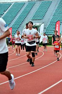 BIB: 330, 2757
                            <button type="button" onclick="openModal(6099396)" class="btn btn-primary btn-sm float-right btn-popup" data-toggle="modal" data-target=".modal-high-quality">
                        <i class="fas fa-shopping-cart"></i> Add to Cart
                    </button>
                                            <button type="button" onclick="isThisMe(6099396, true)" class="btn btn-success btn-sm float-right btn-popup btn-isme hidden" data-toggle="tooltip" data-placement="bottom" title="นี่คือรูปของคุณใช่ไหม คลิกที่นี่เพื่อเอาเข้าอัลบั้ม">
                        <i class="fas fa-plus"></i> Add to album
                    </button>
                    <button type="button" onclick="isThisMe(6099396, false)" class="btn btn-warning btn-sm float-right btn-popup btn-isnotme hidden">
                        <i class="fas fa-ban"></i> Remove from album
                    </button>