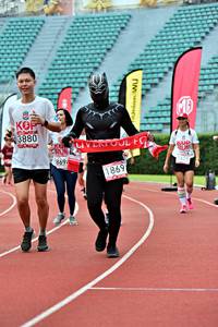 BIB: 3880, 1628, 869, 1869
                            <button type="button" onclick="openModal(6098903)" class="btn btn-primary btn-sm float-right btn-popup" data-toggle="modal" data-target=".modal-high-quality">
                        <i class="fas fa-shopping-cart"></i> Add to Cart
                    </button>
                                            <button type="button" onclick="isThisMe(6098903, true)" class="btn btn-success btn-sm float-right btn-popup btn-isme hidden" data-toggle="tooltip" data-placement="bottom" title="นี่คือรูปของคุณใช่ไหม คลิกที่นี่เพื่อเอาเข้าอัลบั้ม">
                        <i class="fas fa-plus"></i> Add to album
                    </button>
                    <button type="button" onclick="isThisMe(6098903, false)" class="btn btn-warning btn-sm float-right btn-popup btn-isnotme hidden">
                        <i class="fas fa-ban"></i> Remove from album
                    </button>