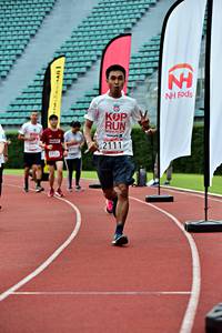 BIB: 2111, 956
                            <button type="button" onclick="openModal(6098908)" class="btn btn-primary btn-sm float-right btn-popup" data-toggle="modal" data-target=".modal-high-quality">
                        <i class="fas fa-shopping-cart"></i> Add to Cart
                    </button>
                                            <button type="button" onclick="isThisMe(6098908, true)" class="btn btn-success btn-sm float-right btn-popup btn-isme hidden" data-toggle="tooltip" data-placement="bottom" title="นี่คือรูปของคุณใช่ไหม คลิกที่นี่เพื่อเอาเข้าอัลบั้ม">
                        <i class="fas fa-plus"></i> Add to album
                    </button>
                    <button type="button" onclick="isThisMe(6098908, false)" class="btn btn-warning btn-sm float-right btn-popup btn-isnotme hidden">
                        <i class="fas fa-ban"></i> Remove from album
                    </button>