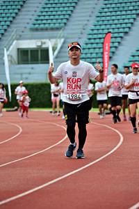 BIB: 210, 201, 1984
                            <button type="button" onclick="openModal(6099632)" class="btn btn-primary btn-sm float-right btn-popup" data-toggle="modal" data-target=".modal-high-quality">
                        <i class="fas fa-shopping-cart"></i> Add to Cart
                    </button>
                                            <button type="button" onclick="isThisMe(6099632, true)" class="btn btn-success btn-sm float-right btn-popup btn-isme hidden" data-toggle="tooltip" data-placement="bottom" title="นี่คือรูปของคุณใช่ไหม คลิกที่นี่เพื่อเอาเข้าอัลบั้ม">
                        <i class="fas fa-plus"></i> Add to album
                    </button>
                    <button type="button" onclick="isThisMe(6099632, false)" class="btn btn-warning btn-sm float-right btn-popup btn-isnotme hidden">
                        <i class="fas fa-ban"></i> Remove from album
                    </button>